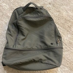 Lululemon City Adventurer Backpack in Grey Sage